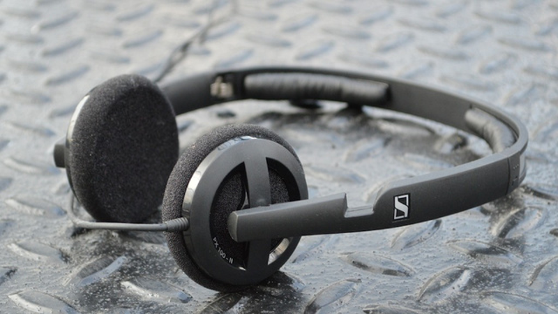 Illustration for article titled How Sennheiser Designs Serious Headphones For a Smartphone Generation
